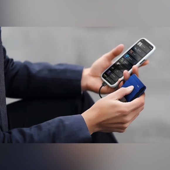 Samsung T7 Shield 1TB, USB 3.2, 2.5" External SSD - Blue (MU-PE1TOR) - Picture 7 of 9